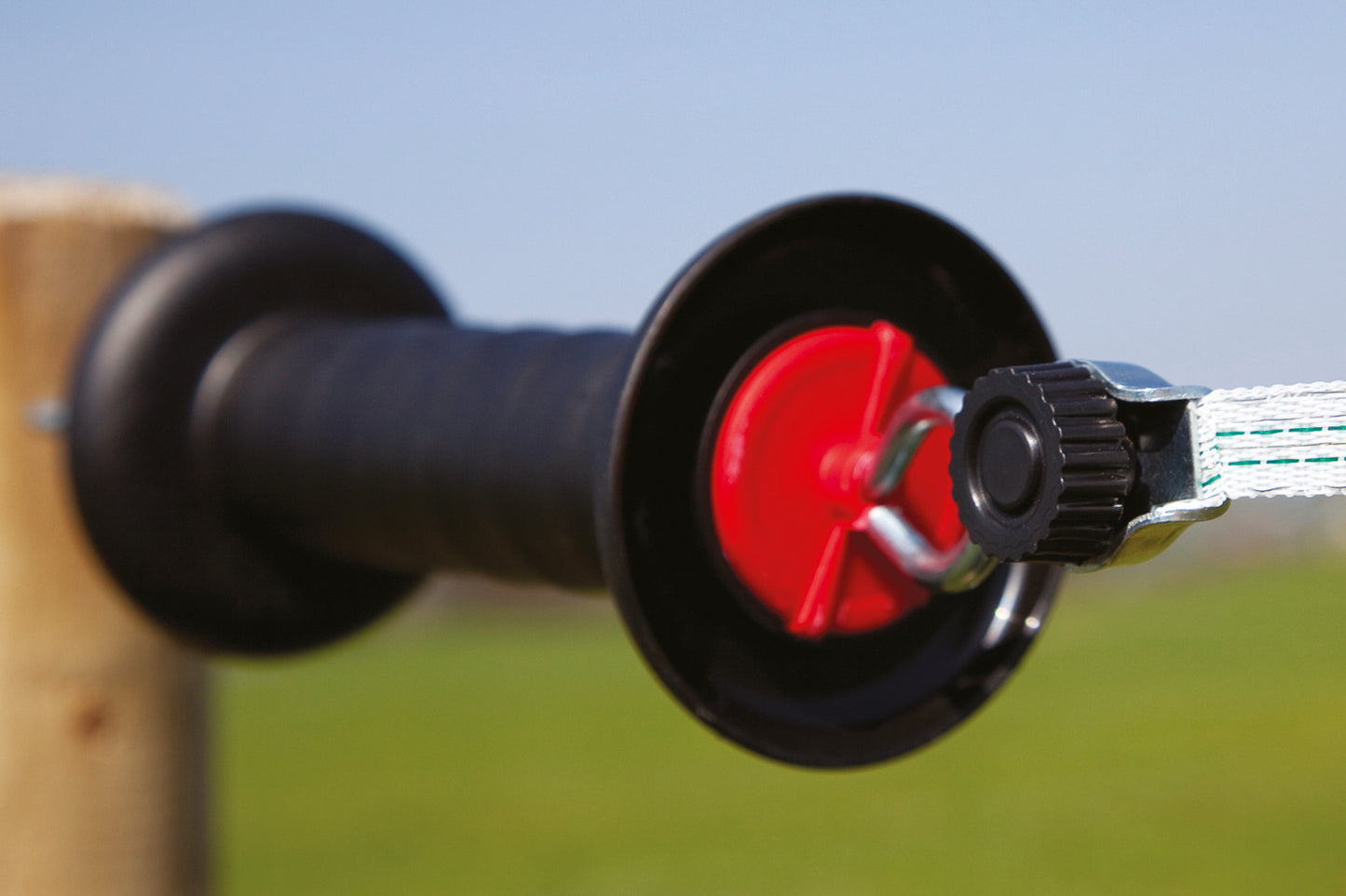 Gate handle black, with hook and rope/wire conn...